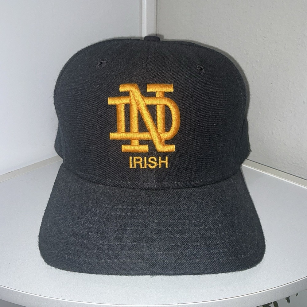 Vintage New Era Deadstock Notre Dame Irish Hat Cap SnapBack NCAA‎ Men U.S.A.